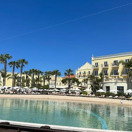 Marina 公寓 *