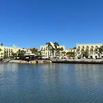 Marina 维拉摩拉