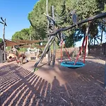 Marina *